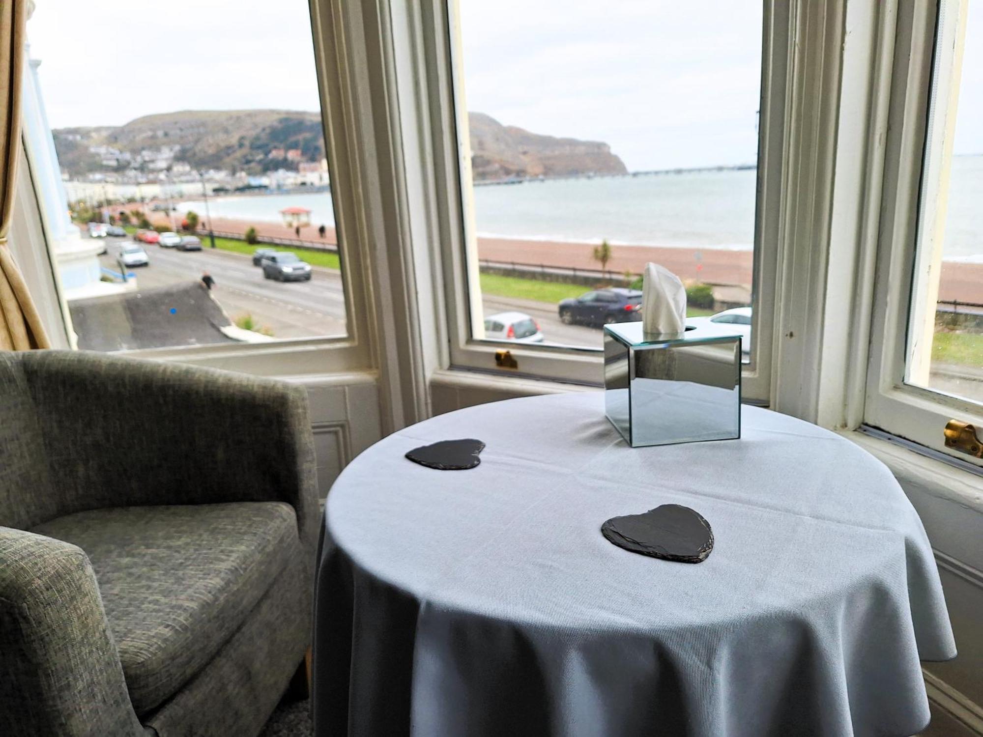 Swn Y Mor Hotel Llandudno Værelse billede